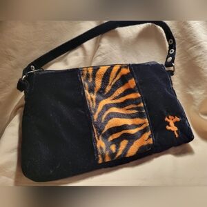 Walt Disney Stores Tigger Velvet Wristlet Purse